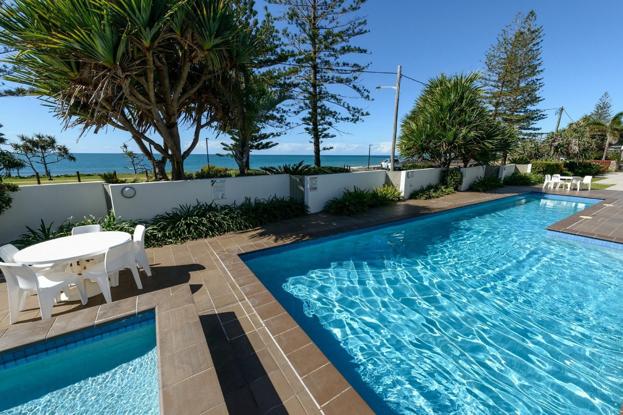 C Bargara Resort エクステリア 写真